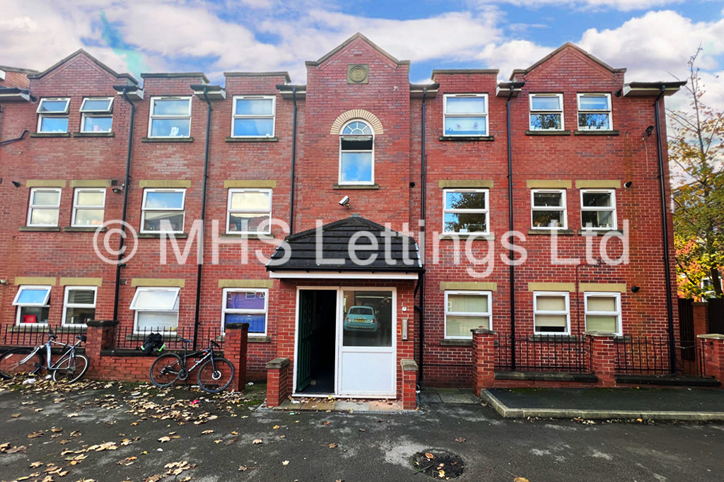 Photo of 5 Bedroom Ground Floor Flat in Flat 6, Welton Road, Leeds, LS6 1EE
