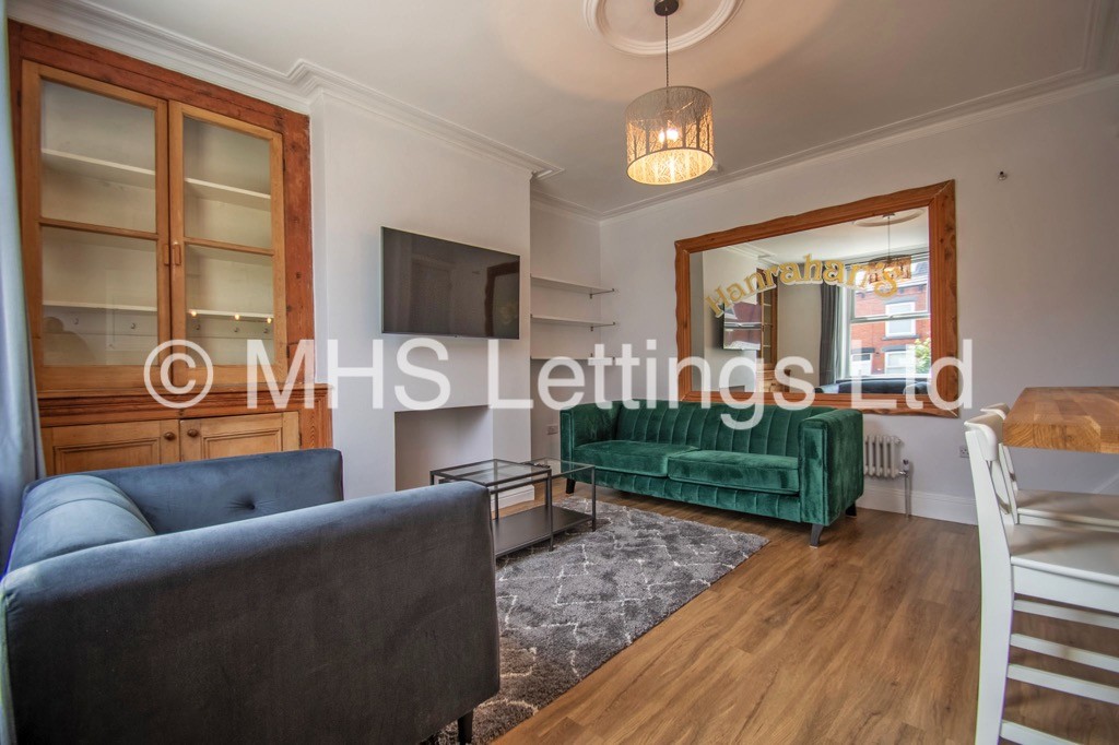 Photo of 2 Bedroom Mid Terraced House in 35 Haddon Avenue, Leeds, LS4 2JF