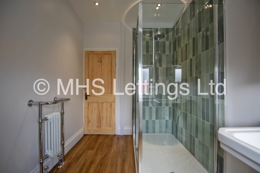 Photo of 2 Bedroom Mid Terraced House in 35 Haddon Avenue, Leeds, LS4 2JF