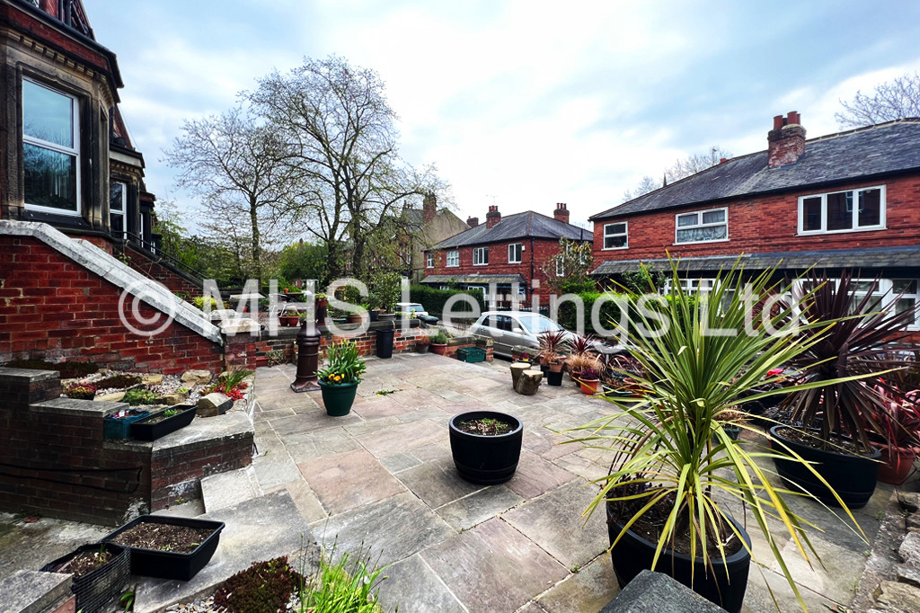 Photo of 1 Bedroom Ground Floor Flat in 35a Regent Park Terrace, Leeds, LS6 2AX