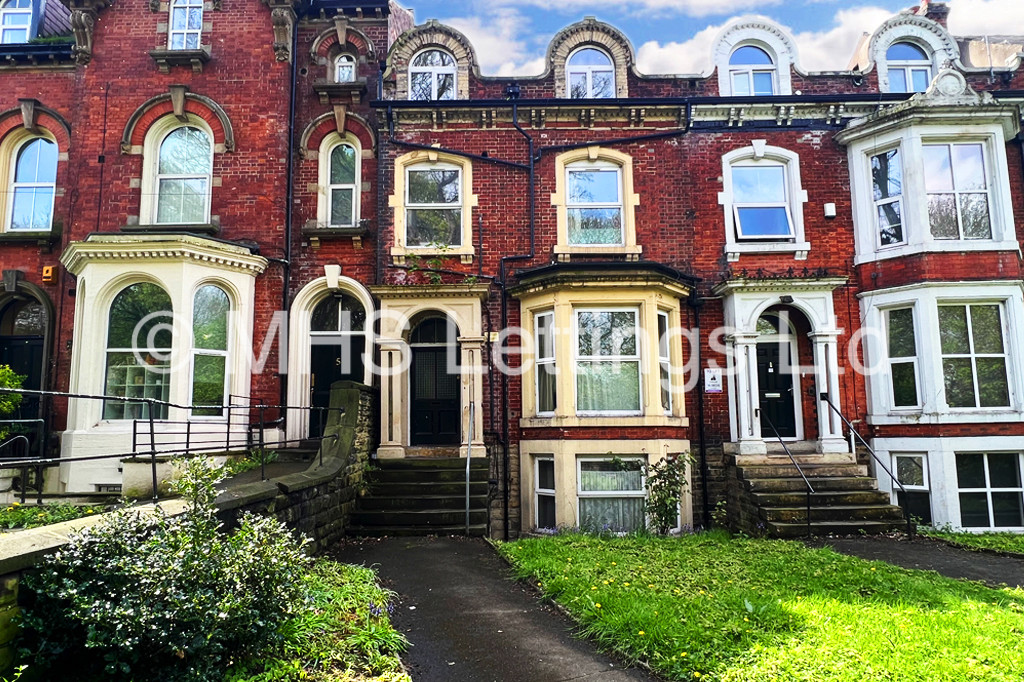 Photo of 1 Bedroom Flat in Flat 8, 6 Moorland Road, Leeds, LS6 1AL