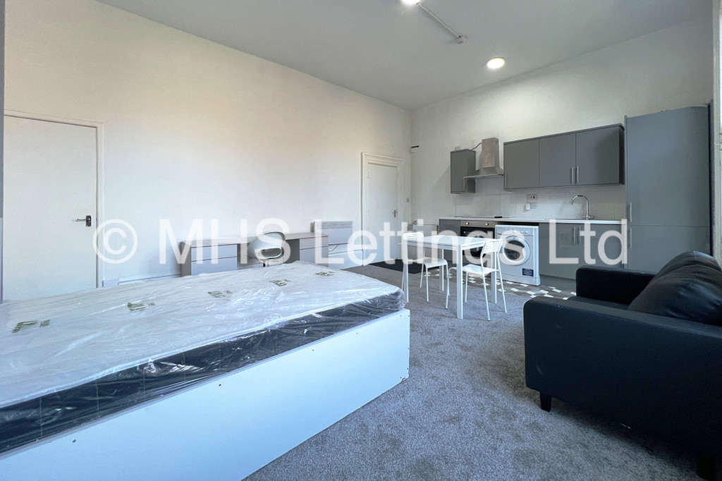Photo of 1 Bedroom Flat in Flat 2, 22 Brudenell Road, Leeds, LS6 1BD