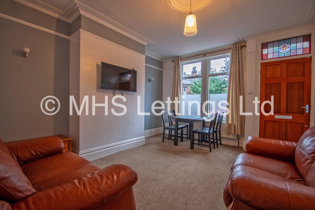 Photo of 2 Bedroom Mid Terraced House in 9 Knowle Grove, Leeds, LS4 2PN