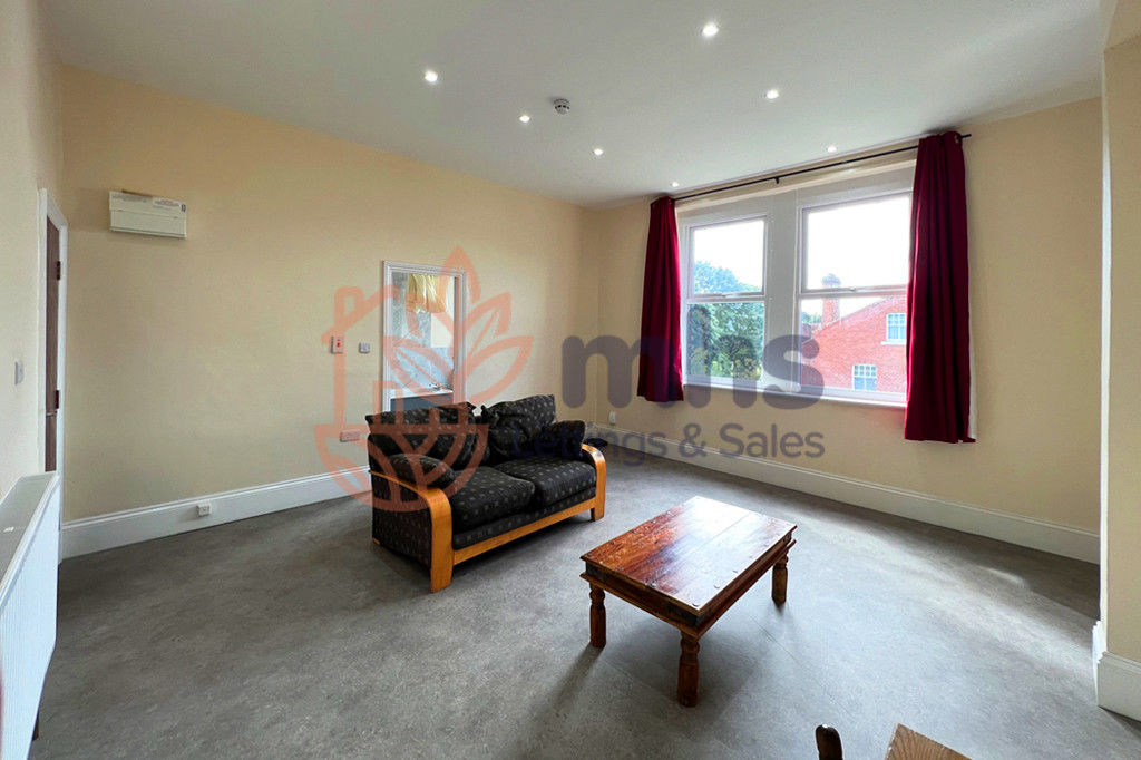 Photo of 1 Bedroom Flat in Flat 2, 11 Regent Park Terrace, Leeds, LS6 2AX