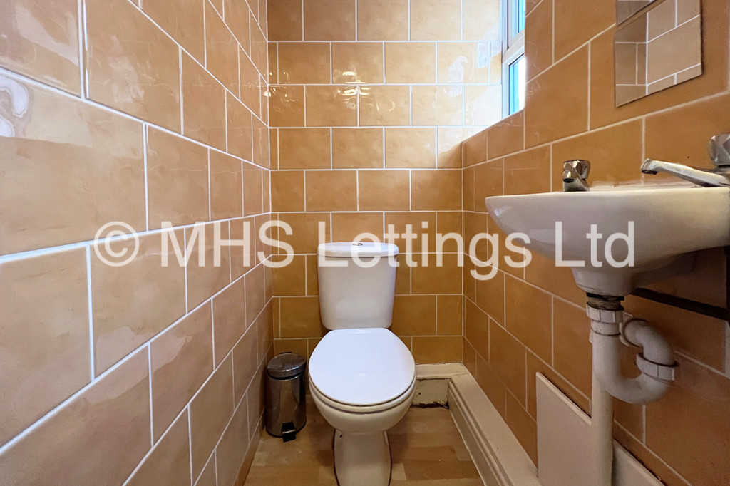 Photo of 1 Bedroom Shared House in Room 6, 6 Regent Park Terrace, Leeds, LS6 2AX