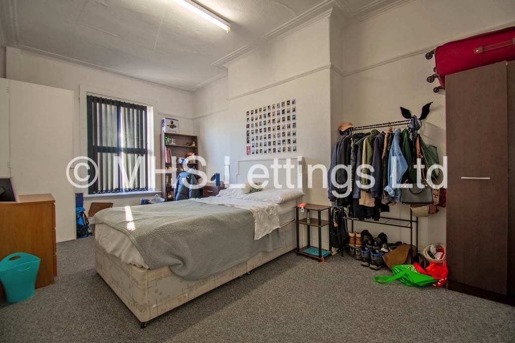 Photo of 5 Bedroom Apartment in 23 Kelso Road, Leeds, LS2 9PR
