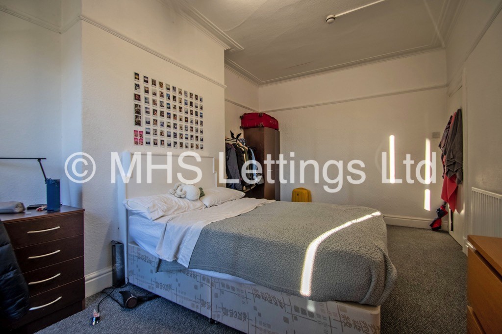 Photo of 5 Bedroom Apartment in 23 Kelso Road, Leeds, LS2 9PR