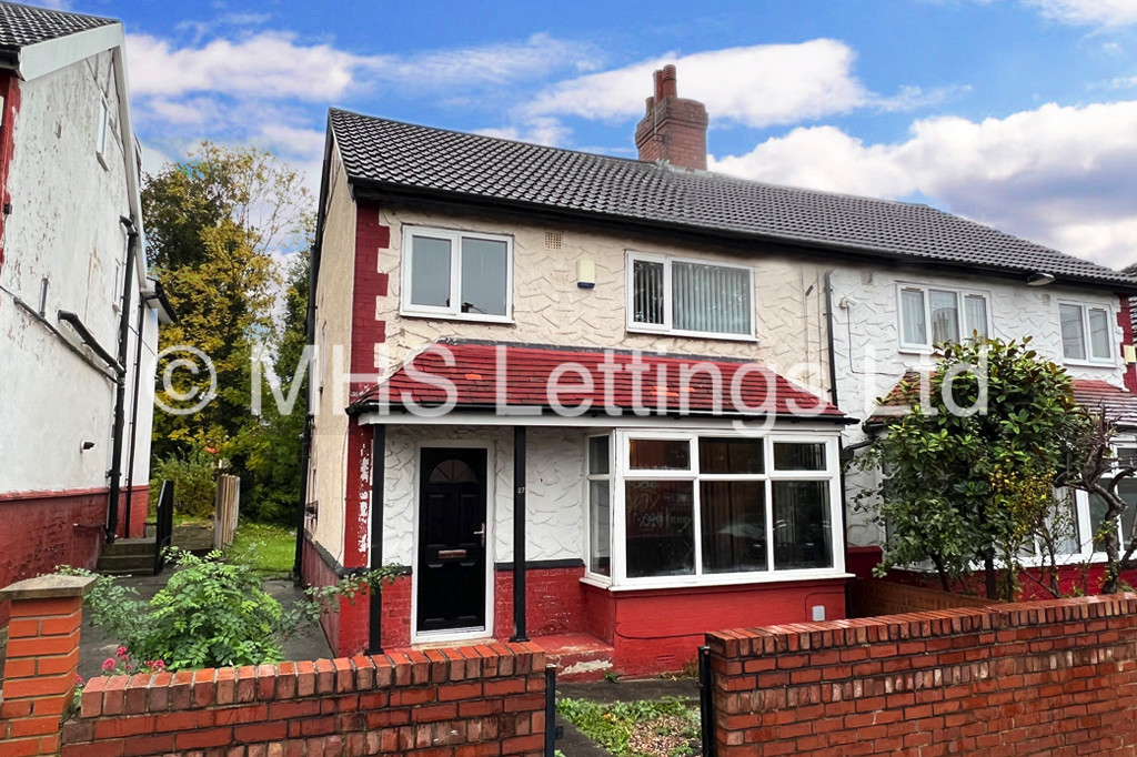 Photo of 3 Bedroom Semi-Detached House in 27 Mayville Road, Leeds, LS6 1NF