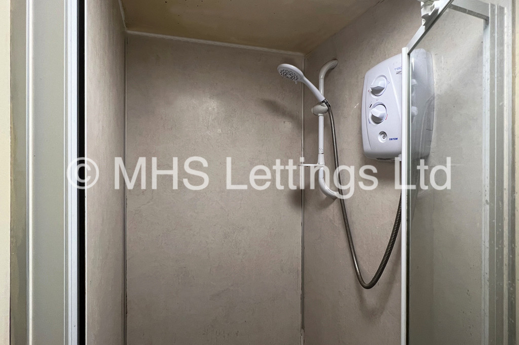 Photo of 3 Bedroom Apartment in Flat 9, Welton Road, Leeds, LS6 1EE