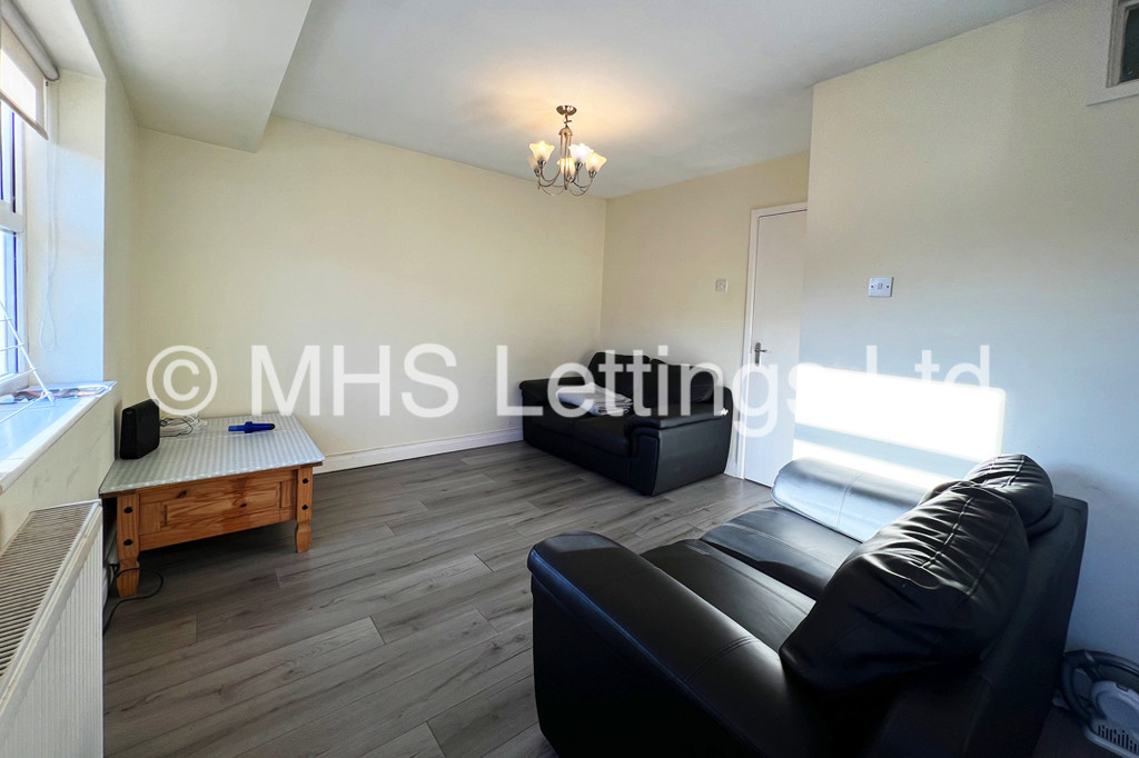 Photo of 3 Bedroom Apartment in Flat 12, Welton Road, Leeds, LS6 1EE