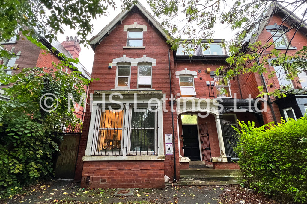 Photo of 3 Bedroom Ground Floor Flat in 79a Cardigan Road, Leeds, LS6 1EB