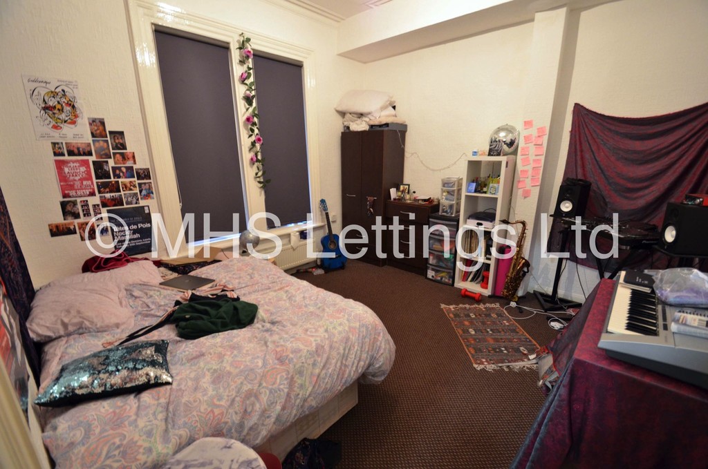 Photo of 3 Bedroom Ground Floor Flat in 79a Cardigan Road, Leeds, LS6 1EB