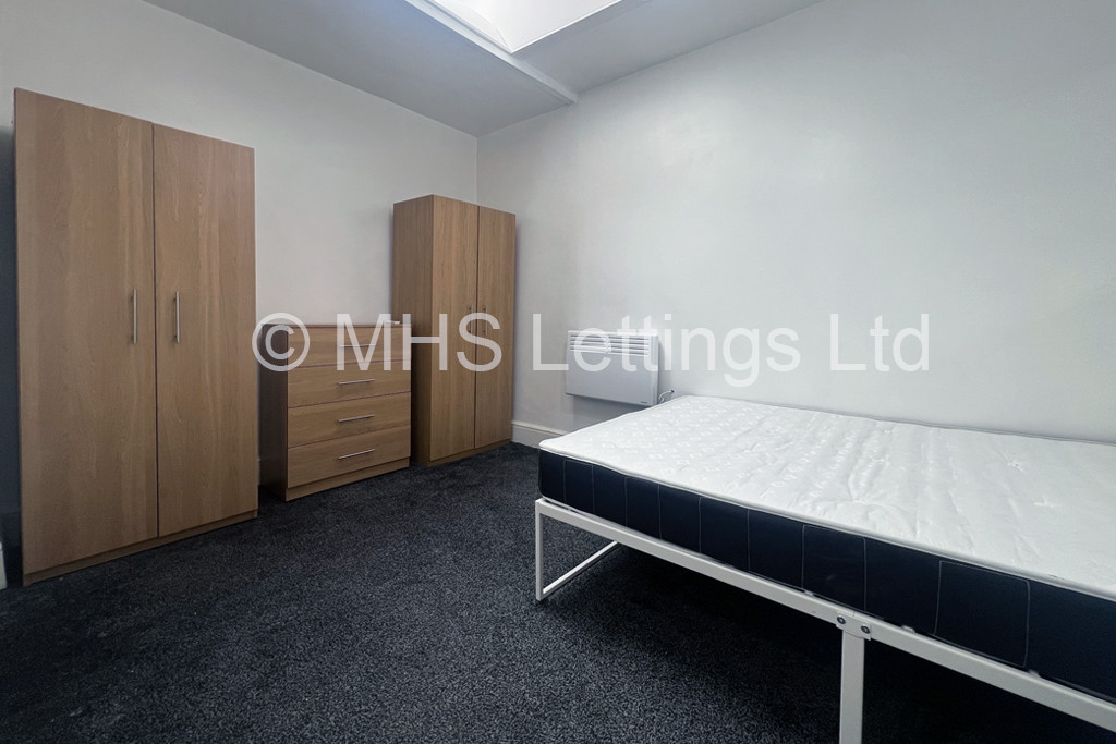 Photo of 1 Bedroom Maisonette in 7 Rosebank Road, Leeds, LS3 1HH