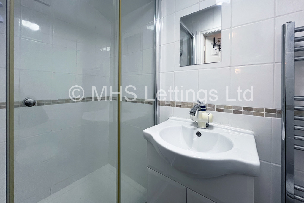 Photo of 1 Bedroom Maisonette in 7 Rosebank Road, Leeds, LS3 1HH