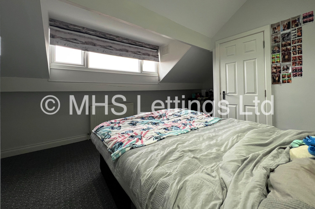 Photo of 3 Bedroom Mid Terraced House in 22 Granby Road, Leeds, LS6 3AS
