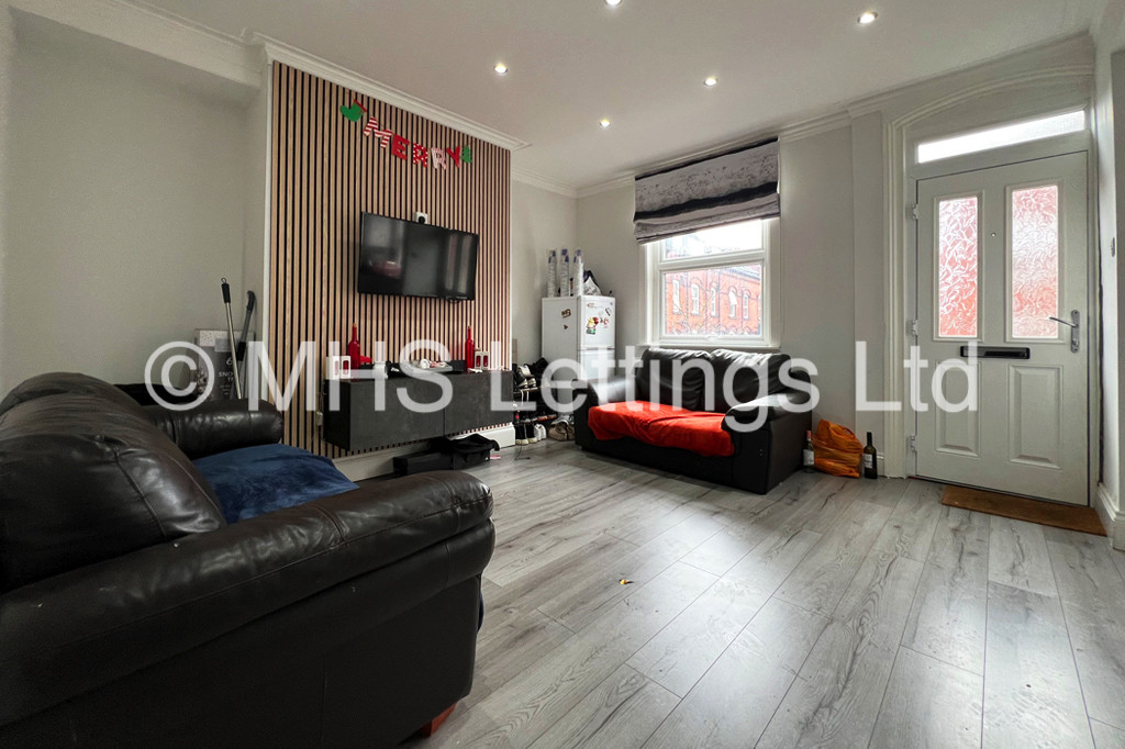 Photo of 3 Bedroom Mid Terraced House in 22 Granby Road, Leeds, LS6 3AS