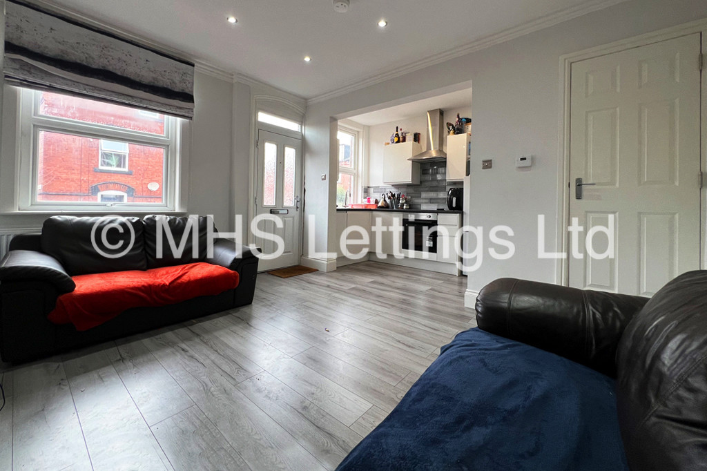 Photo of 3 Bedroom Mid Terraced House in 22 Granby Road, Leeds, LS6 3AS