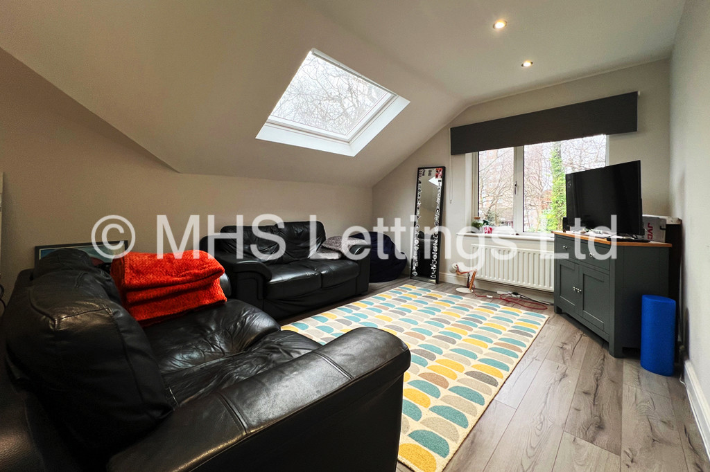 Flat 3, Headingley House, Ash Road, Leeds, LS6 3HD