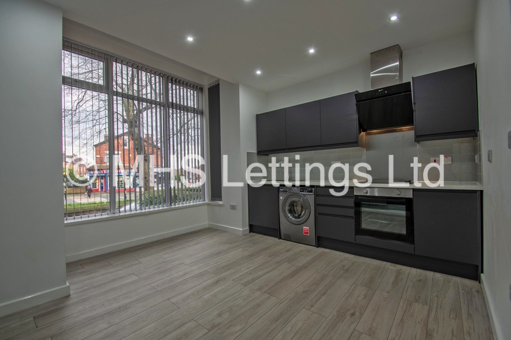 Flat 1, 12 Noster Hill, Leeds, LS11 8QE