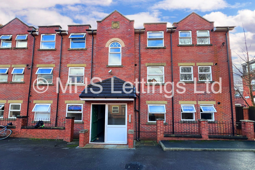 Photo of 3 Bedroom Apartment in Flat 1, Welton Road, Leeds, LS6 1EE