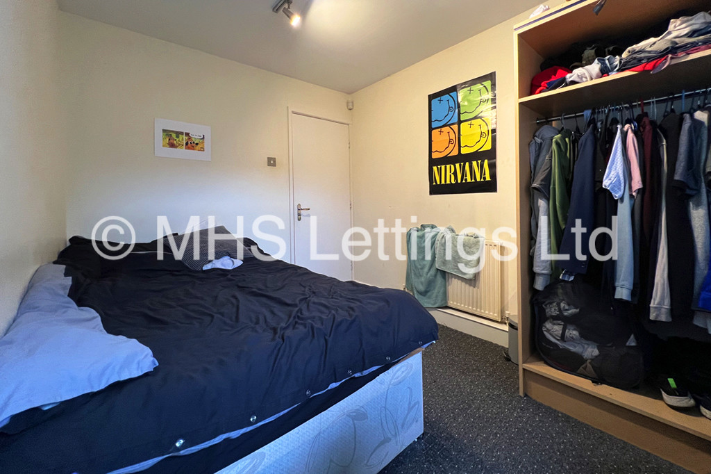 Photo of 3 Bedroom Apartment in Flat 14, Welton Road, Leeds, LS6 1EE