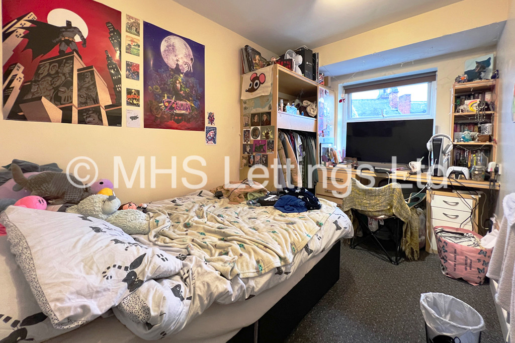 Photo of 3 Bedroom Apartment in Flat 5, Welton Road, Leeds, LS6 1EE