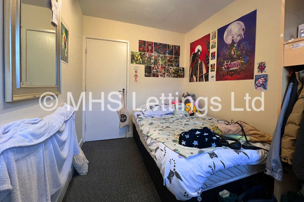 Photo of 3 Bedroom Apartment in Flat 5, Welton Road, Leeds, LS6 1EE
