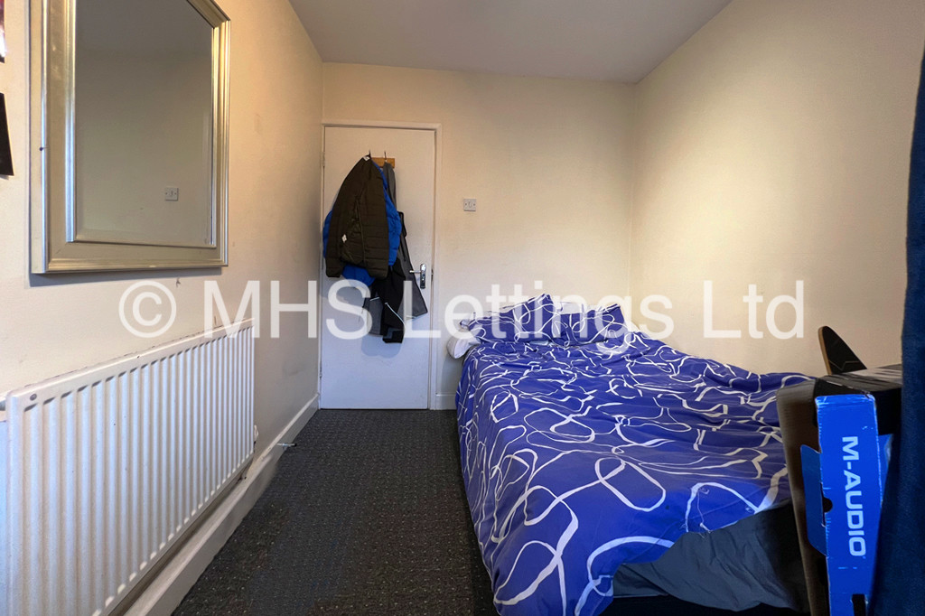 Photo of 3 Bedroom Apartment in Flat 5, Welton Road, Leeds, LS6 1EE