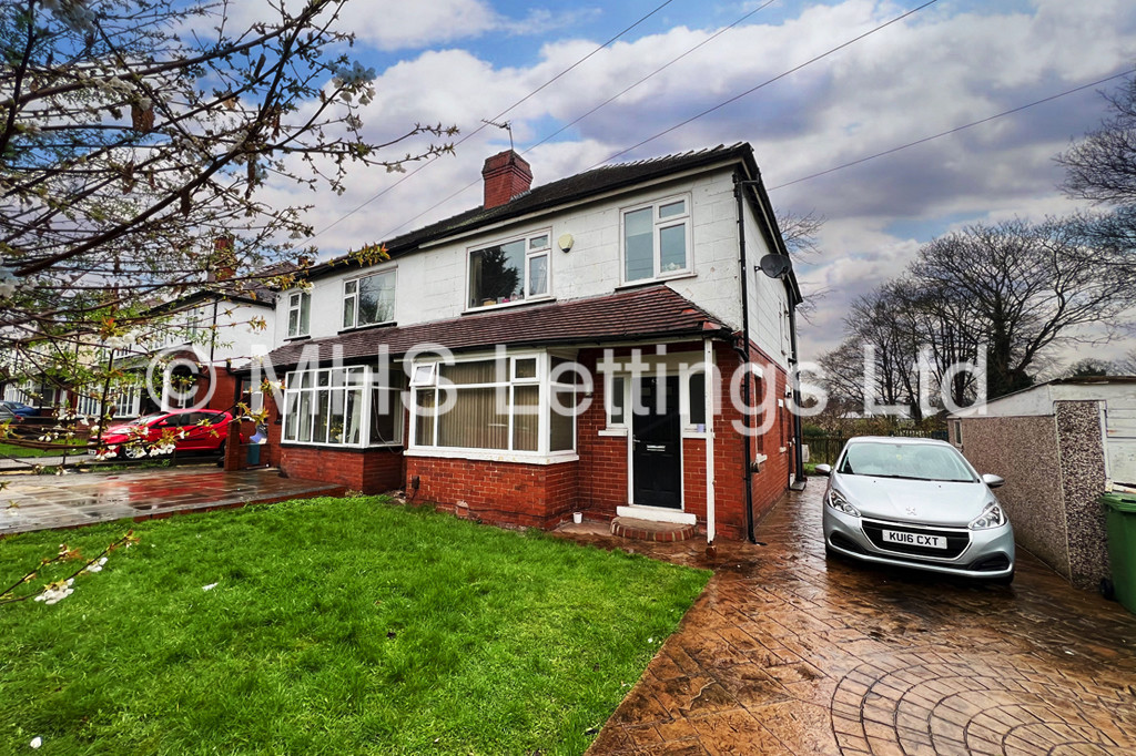 52 Dennistead Crescent, Leeds, LS6 3PU