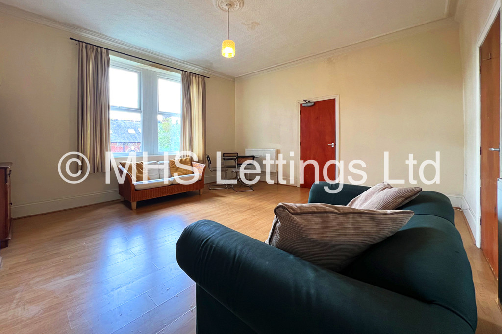 Photo of 2 Bedroom Apartment in 17 Regent Park Terrace, Leeds, LS6 2AX