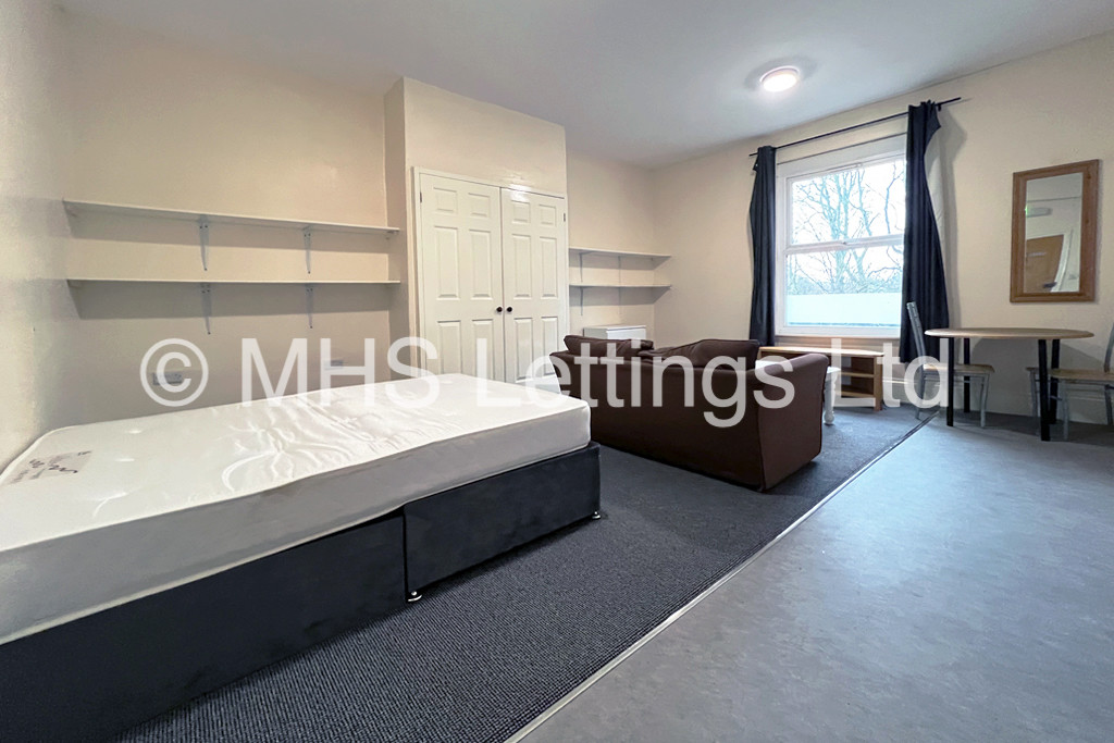 Flat 6, 6 Moorland Road, Leeds, LS6 1AL