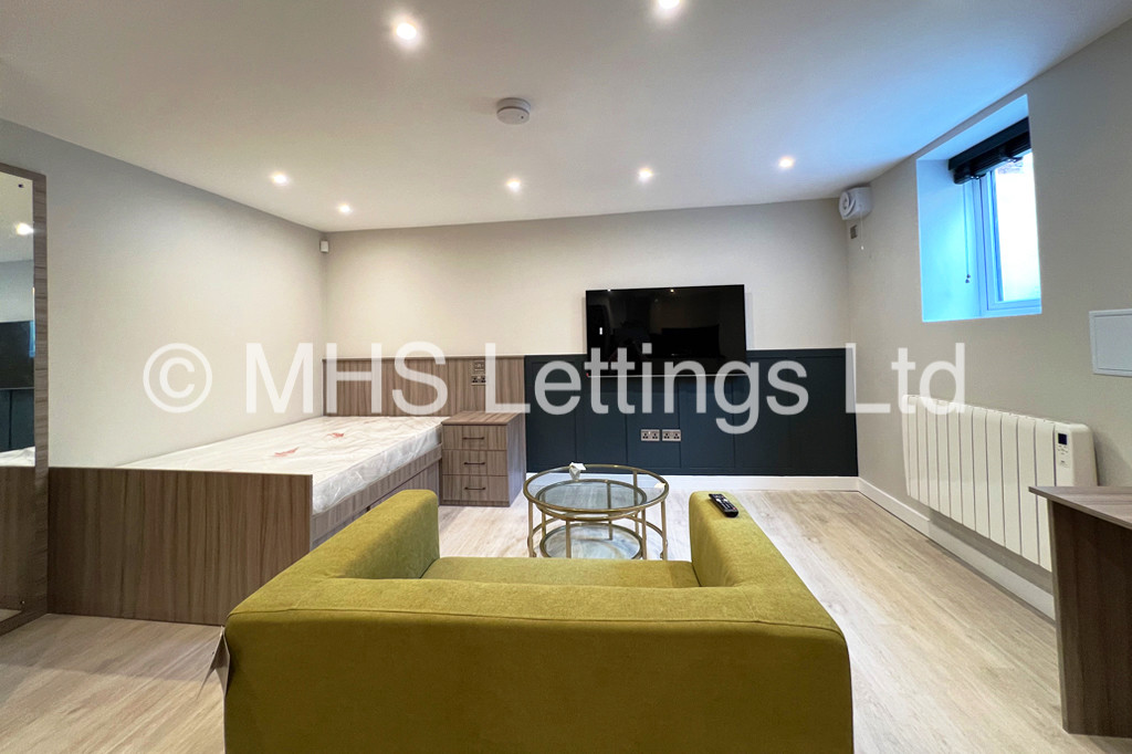 Photo of 1 Bedroom Studio in 21b Royal Park Terrace, Leeds, LS6 1EX