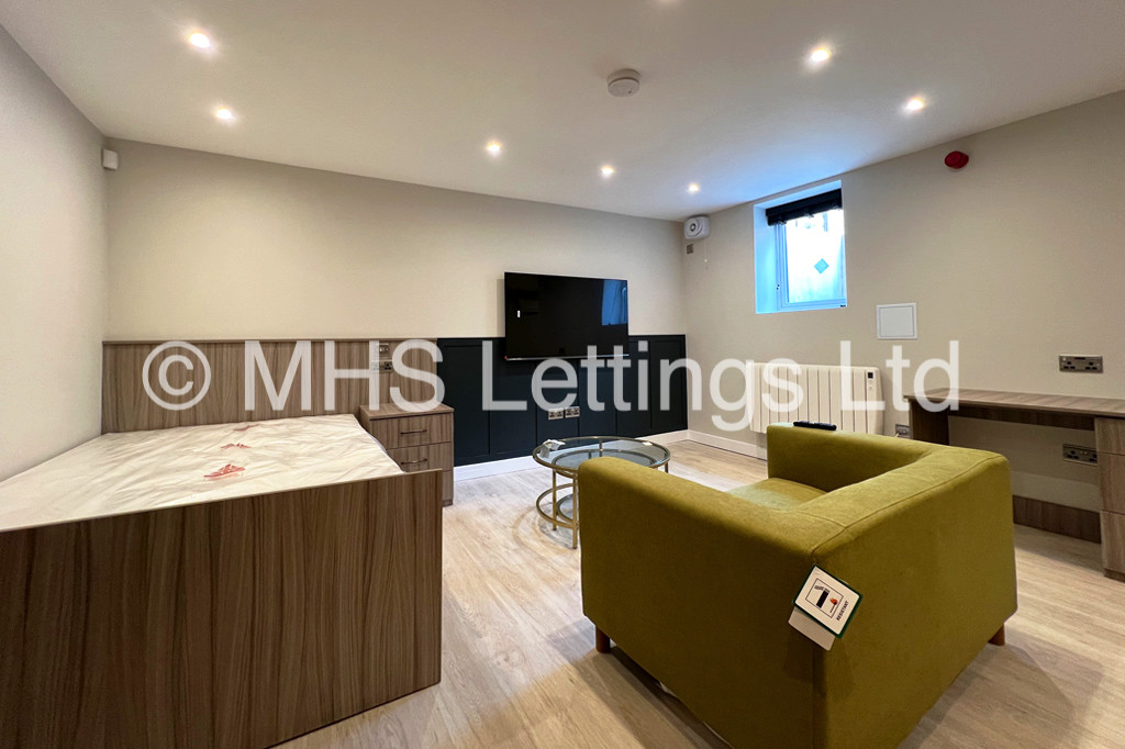 Photo of 1 Bedroom Studio in 21b Royal Park Terrace, Leeds, LS6 1EX