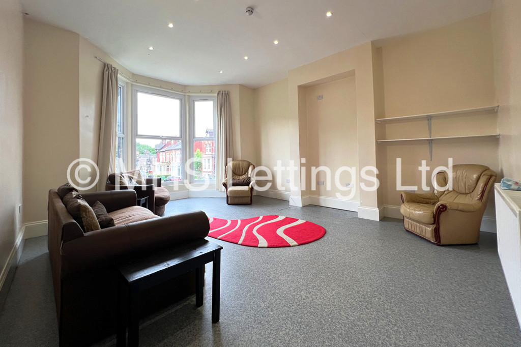 Flat 1, 11 Regent Park Terrace, Leeds, LS6 2AX