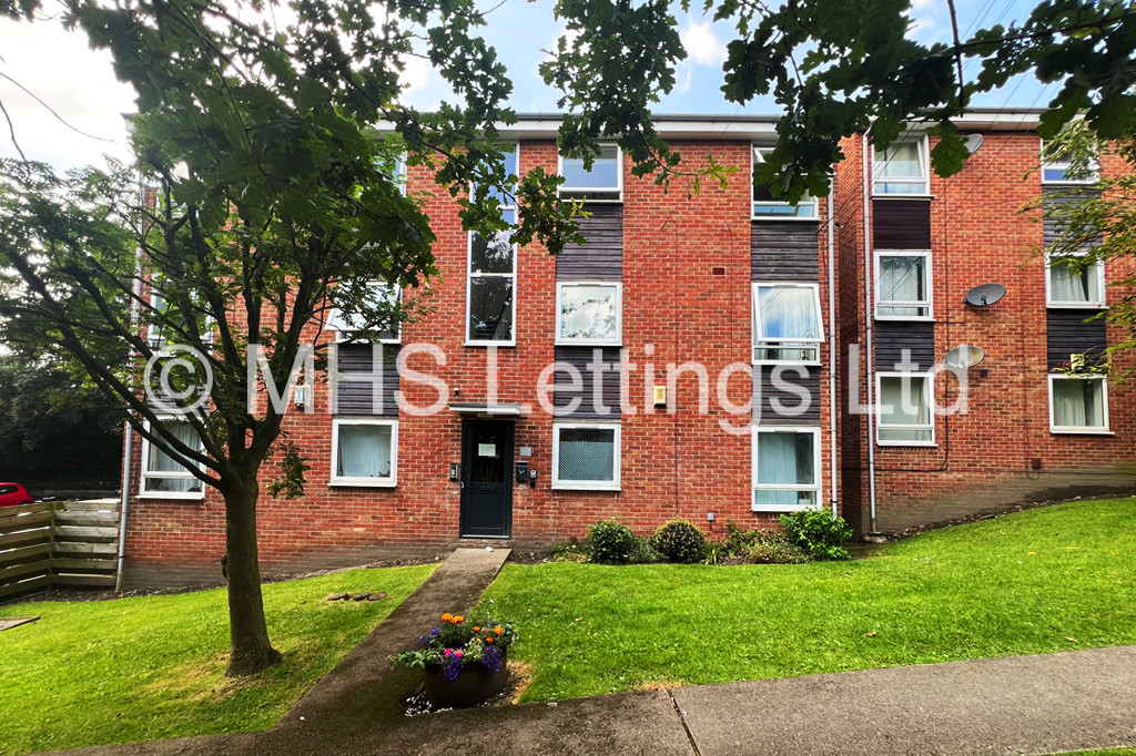 Photo of 2 Bedroom Apartment in 42 Welton Court, Leeds, LS6 1ES