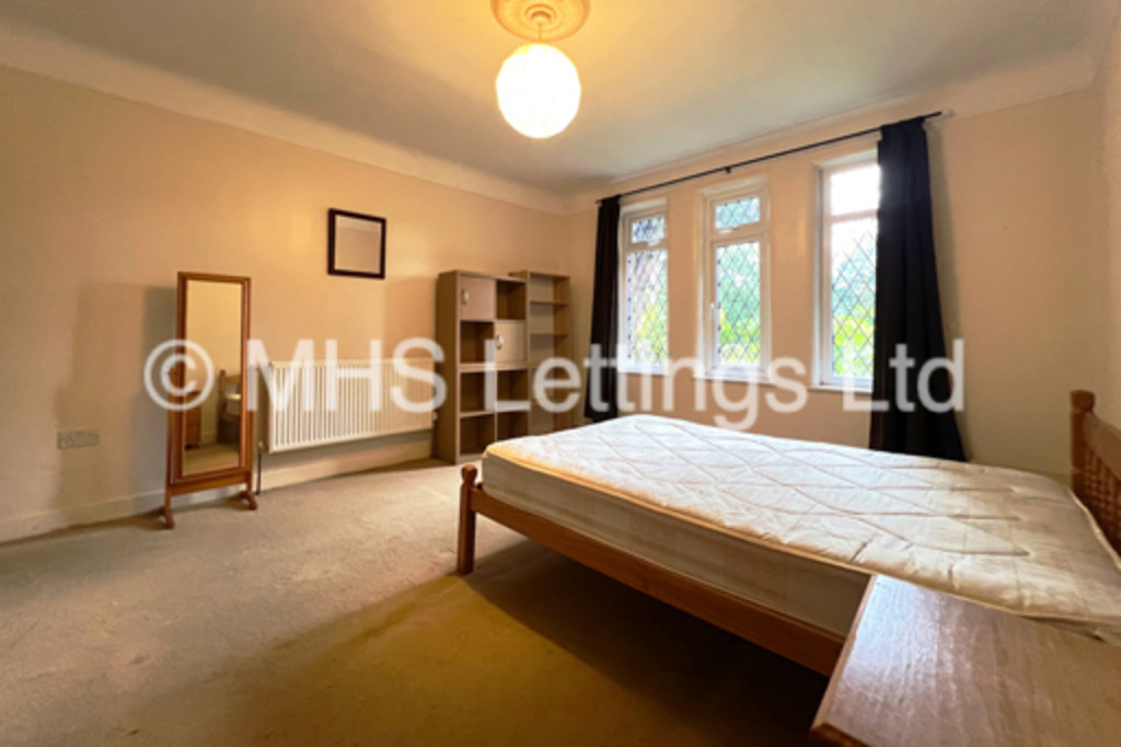 Photo of 2 Bedroom Flat in Flat 1, Sefton Court, 133 Otley Road, Leeds, LS6 3PY