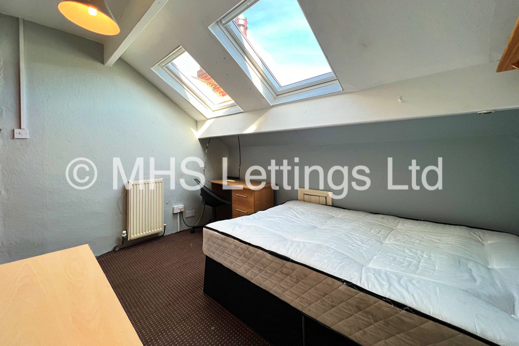 Photo of 1 Bedroom Shared Flat in Room 4, 92a Queens Road, Leeds, LS6 1HU
