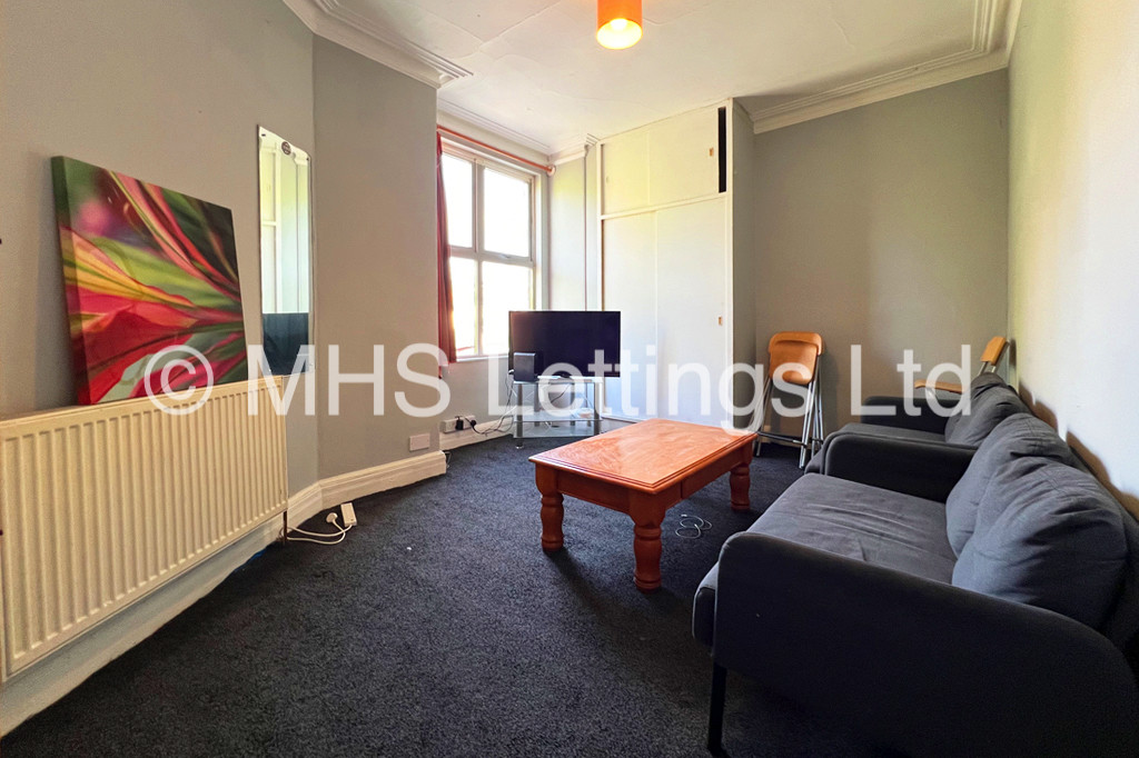 Photo of 1 Bedroom Shared Flat in Room 4, 92a Queens Road, Leeds, LS6 1HU