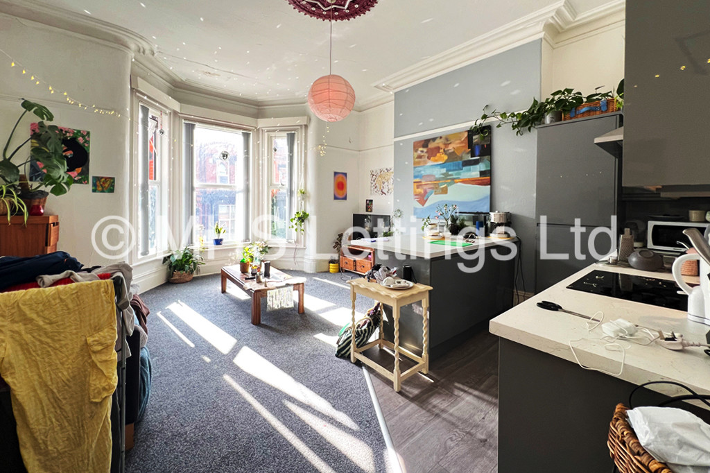 43b Regent Park Terrace, Leeds, LS6 2AX