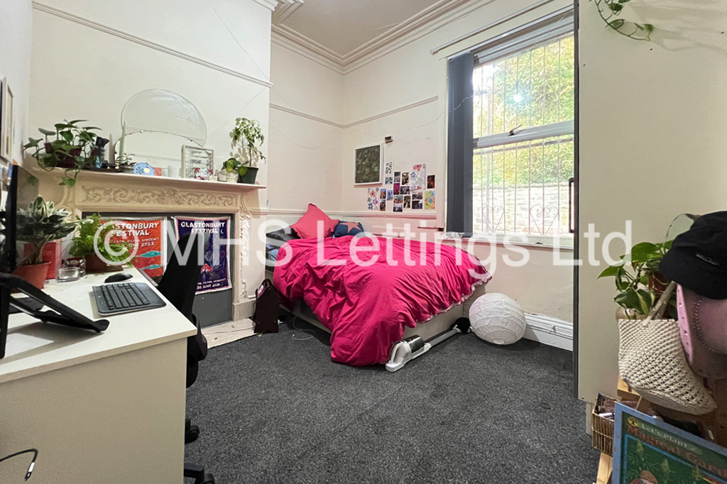 Photo of 2 Bedroom Flat in 43b Regent Park Terrace, Leeds, LS6 2AX