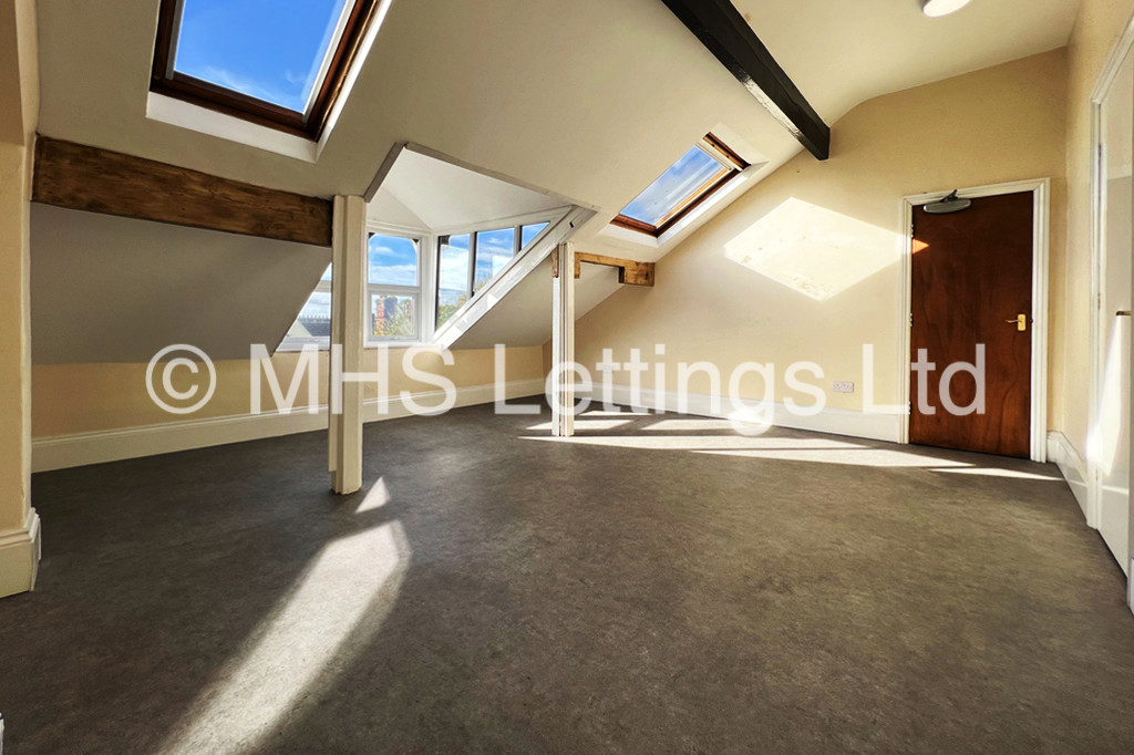 Photo of 2 Bedroom Flat in Flat 3, 17 Regent Park Terrace, Leeds, LS6 2AX