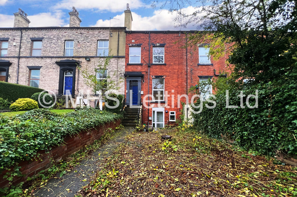 Photo of 2 Bedroom Flat in Flat 3, 7 Midland Road, Leeds, LS6 1BQ