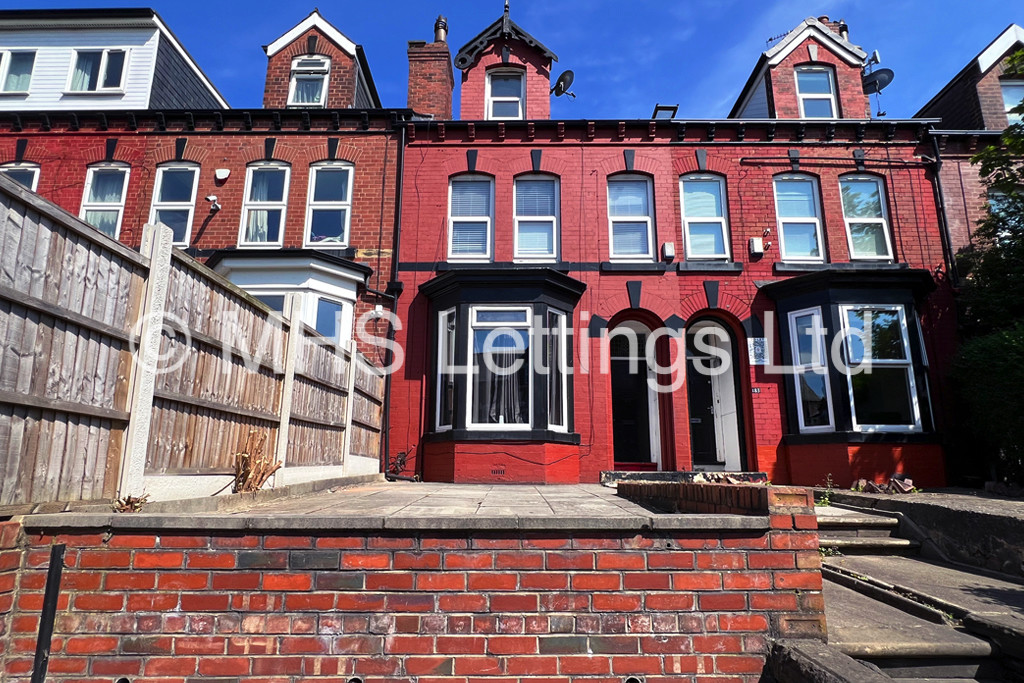 Photo of 5 Bedroom Mid Terraced House in 181 Cardigan Road, Leeds, LS6 1QL