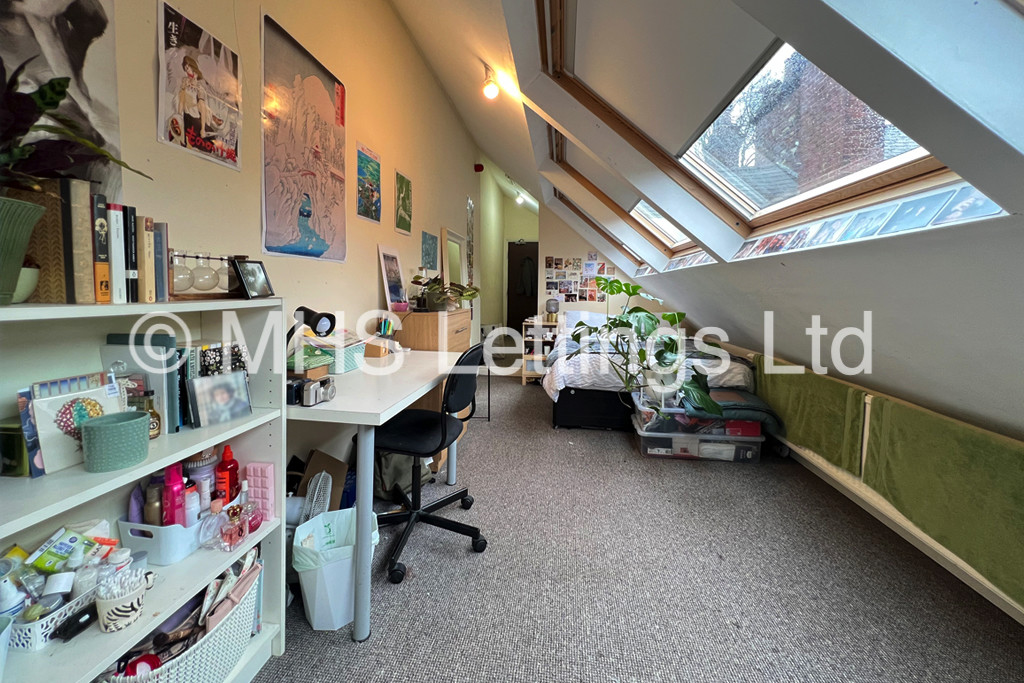 Room 10, 16 Hanover Square, Leeds, LS3 1AP