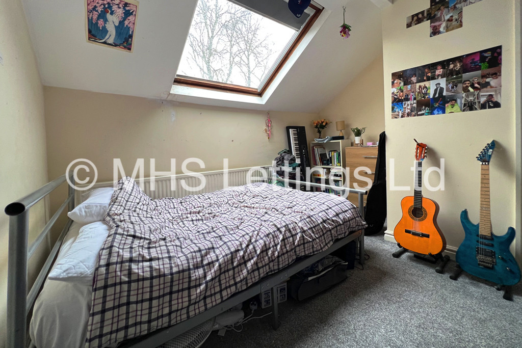 Room 8, 16 Hanover Square, Leeds, LS3 1AP