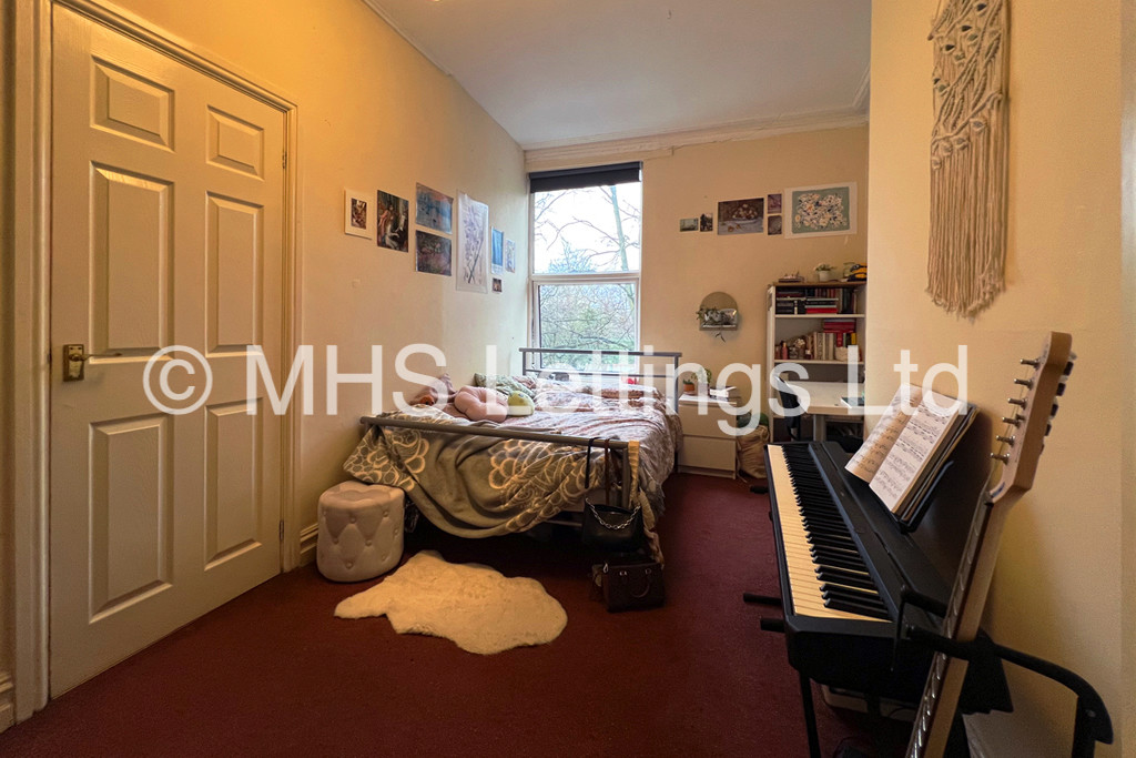 Photo of 1 Bedroom Shared House in Room 6, 16 Hanover Square, Leeds, LS3 1AP