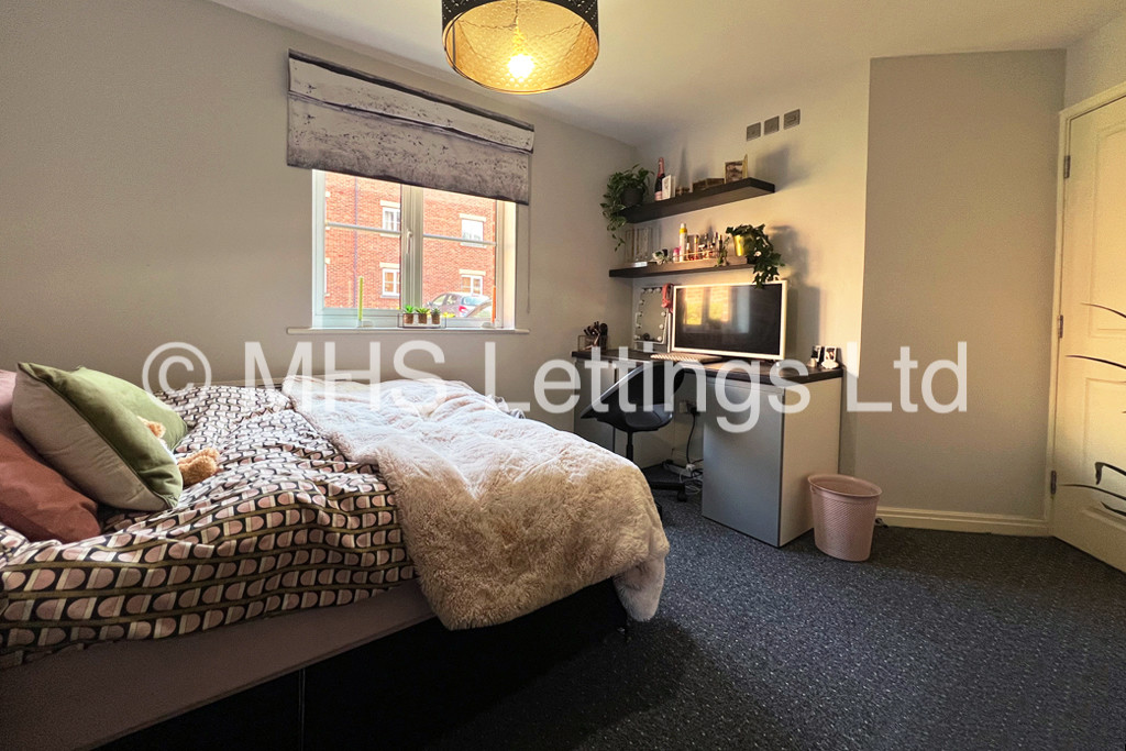 Photo of 4 Bedroom Apartment in 20 Abbots Mews, Leeds, LS4 2AB