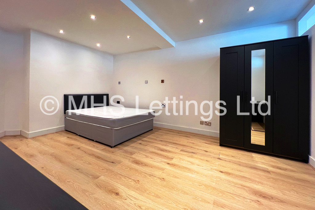 Photo of 1 Bedroom Apartment in Flat 1, Park House Apartments, 11 Park Row, Leeds, LS1 5HB