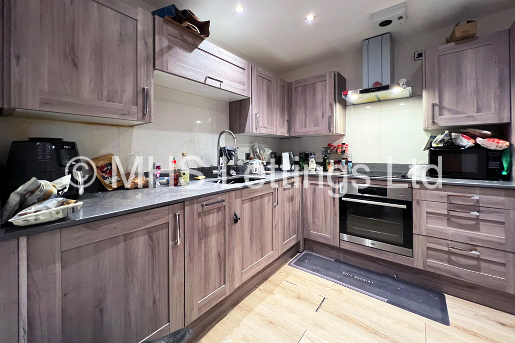Photo of 1 Bedroom Apartment in Flat 1, Park House Apartments, 11 Park Row, Leeds, LS1 5HB