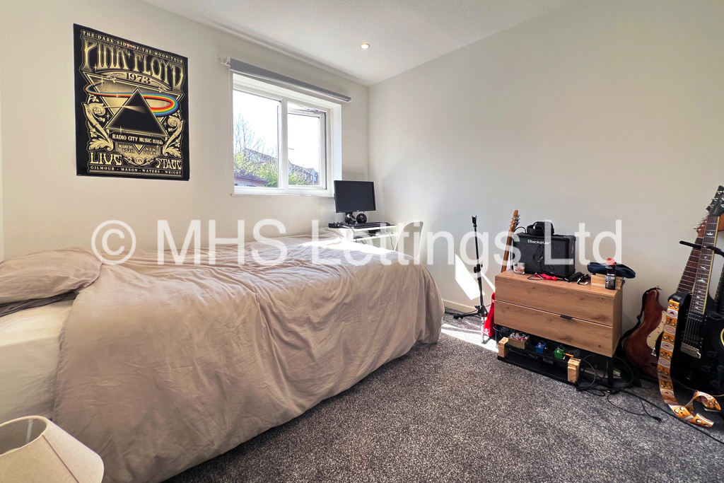 Room 2, 44 Musgrave View, LS13 2QN